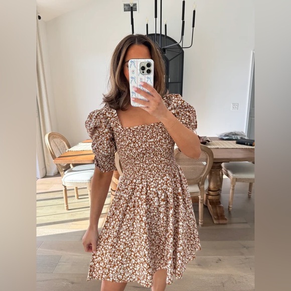 1.State Smocked Floral Puff Sleeve Dress - Picture 1 of 7